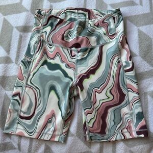 Athleta Ultimate Stash Pocket Printed 7" Short